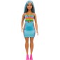 Poupée Barbie Fashionistas,avec de Longs Cheveux Bleus, Haut Arc-en-Ciel et Jupe Turquoise